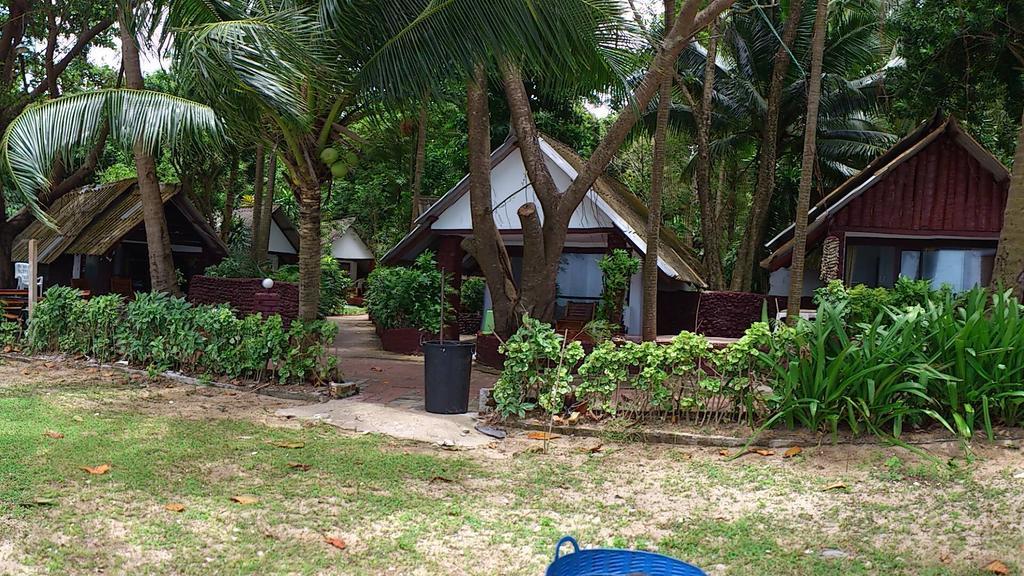 Pine Bungalow Krabi town Exterior foto