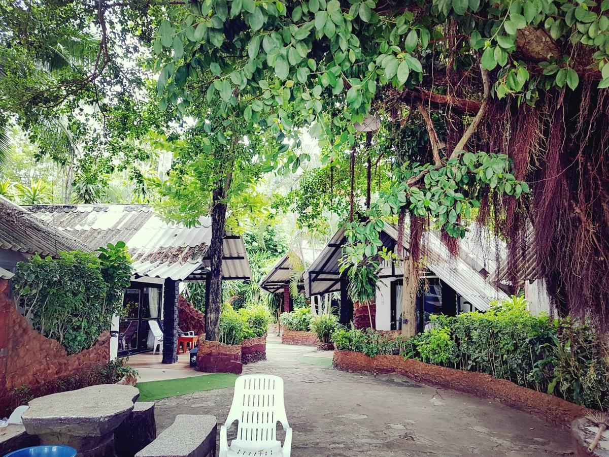 Pine Bungalow Krabi town Exterior foto